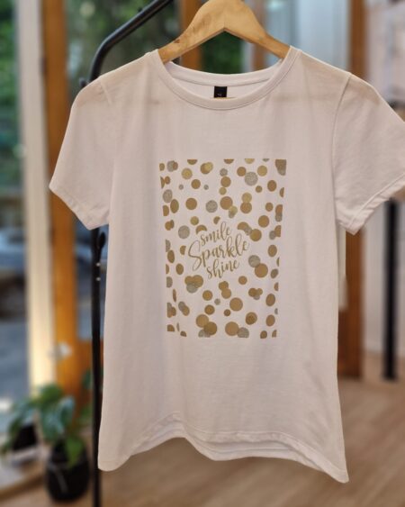 Remera cuello O sparkle