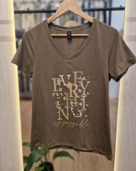 Remera animal print everything