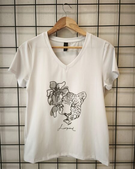 Remera clásica v (LYCRA) Leopard cara flor