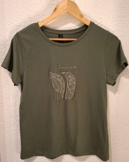 Remera cuello O Juntos