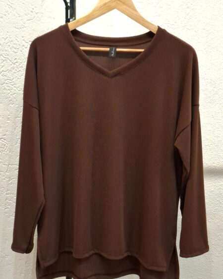Remera lisa cuello V babyrib