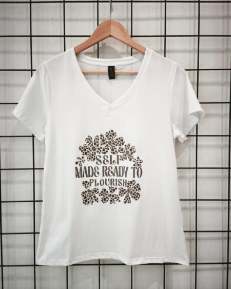 Remera clásica V Flor Pint Self
